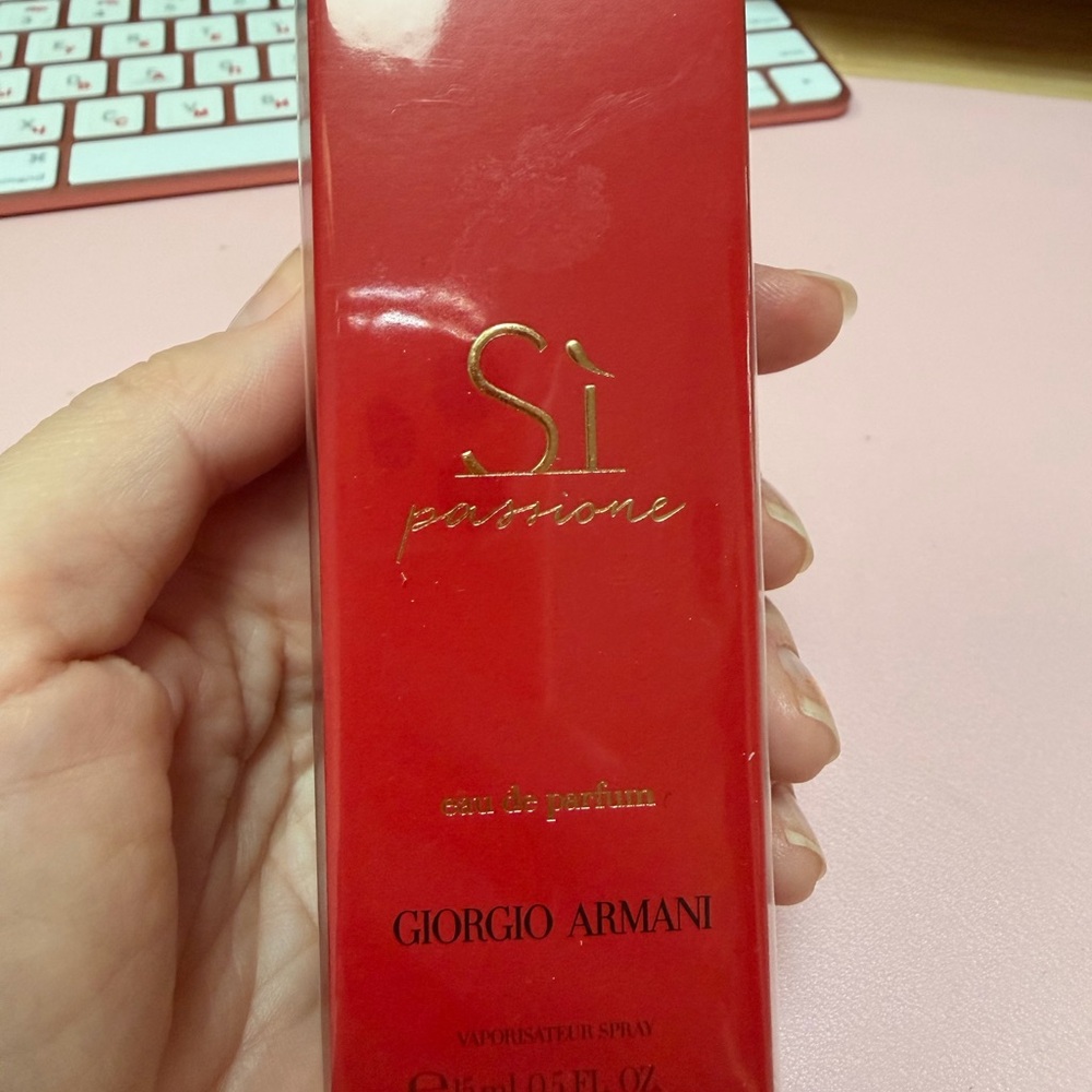 Giorgio Armani Sì Passione parf 0.5 new - Picture 2 of 2